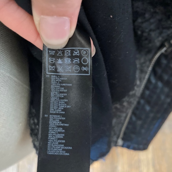 Drapey wool blend jacket with faux leather trim - Picture 8 of 8